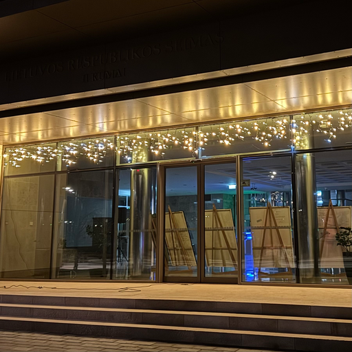 [POL-PLILf5M-WW-BL] PROfesionali FLASH girlianda-varvekliai POLAMP, 5m(2,5+2,5)x0,7m, 96+24 LED, šiltai balta, juodu laidu, IP67
